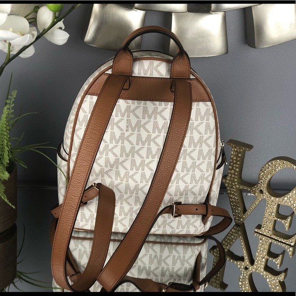 ✨LAST DAY SALE MK Abbey Studded Mini Backpack 🎒 - Picture 3 of 8